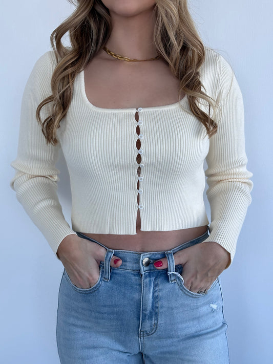 BUTTON FRONT CROP SWEATER